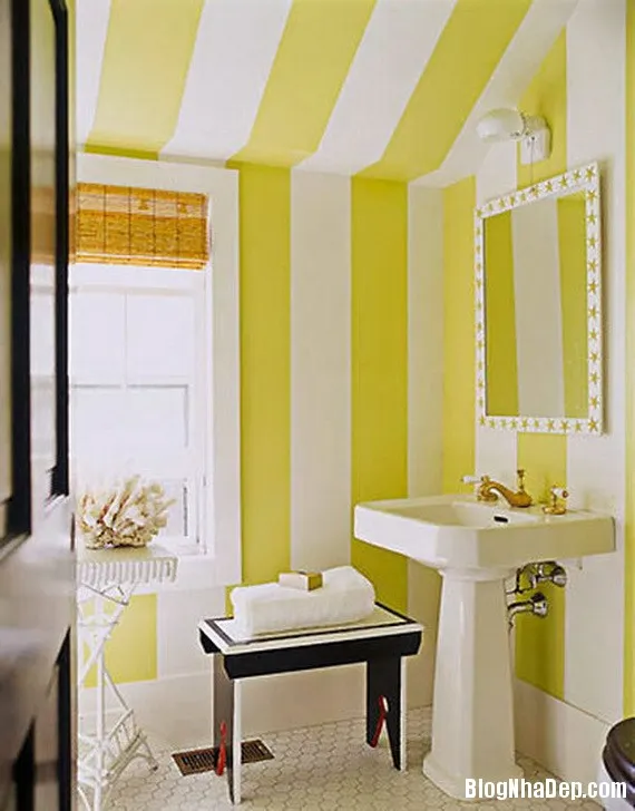 Phòng tắm sinh động với những gam màu tươi tắn