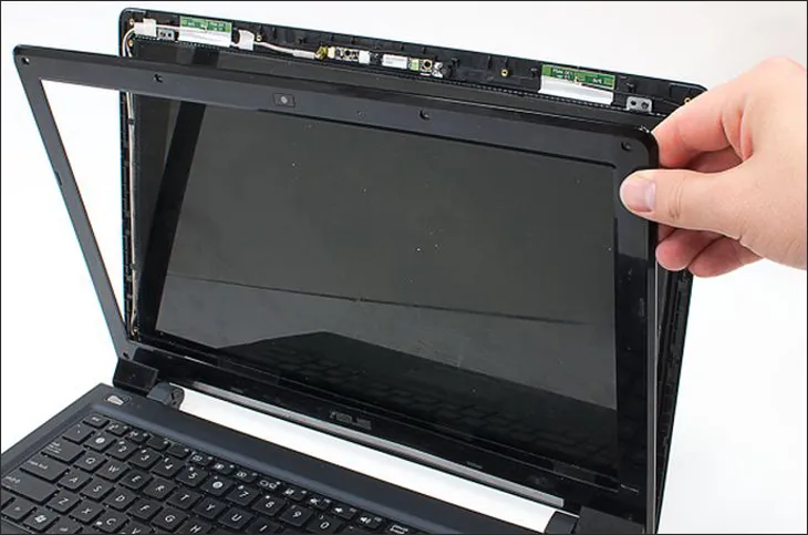 101 cách khắc phục màn hình Laptop giật liên tục