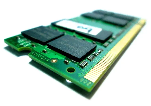 Cùng sử dụng chip nhớ nhưng vì sao RAM bất tử còn SSD luôn dự báo ngày băng hà?